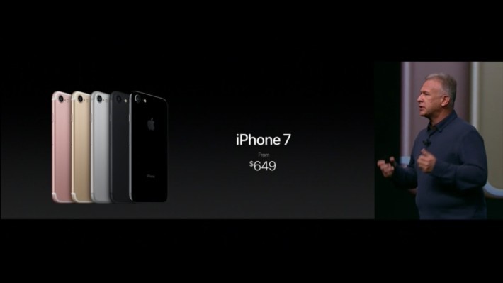 iPhone 7 定價由 $5,588 起。