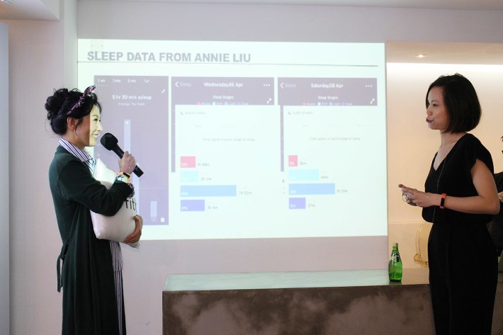 Alta HR 加入 Sleep Stages 功能，利用心率差異去計算每晚的輕度睡眠、深度睡眠、REM睡眠及清醒的時間，了解自己的睡眠質量，配合 Sleep Insights 更會有指引與輔助，令用戶可改善睡眠貿素。