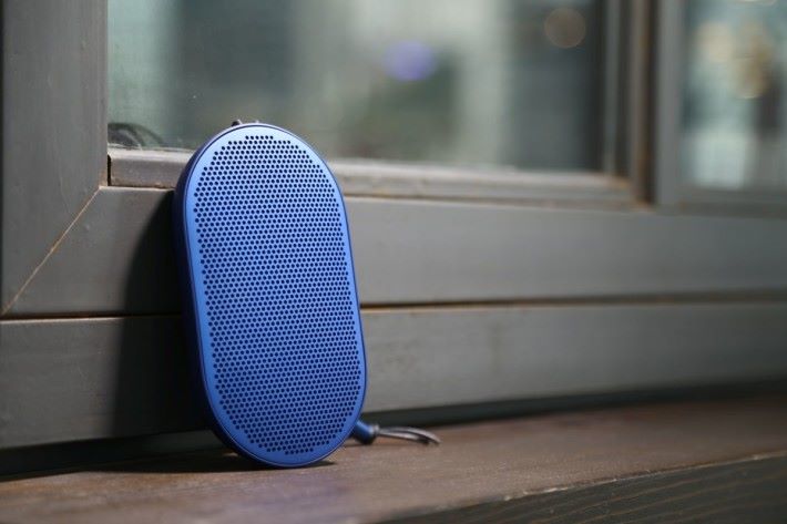 BEOPLAY P2 便攜式播放器