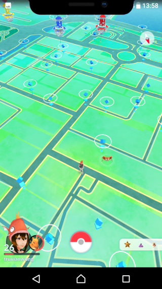 玩 Pokemon Go 會遮蓋地圖，看不到遠方道館上是甚麼精靈。