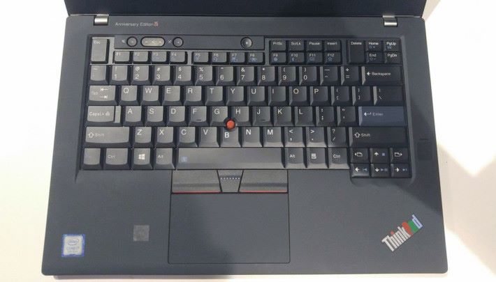 7 列鍵盤的重現相信會令到不少 Fans 都會重投 ThinkPad 懷抱！