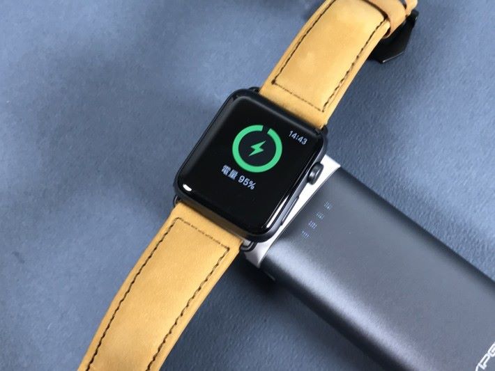 可以為 Apple Watch 充電