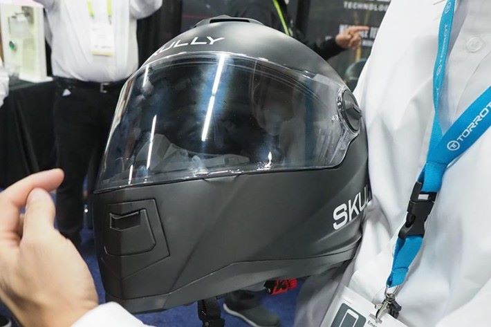  SKULLY FENIX AR 智能頭盔