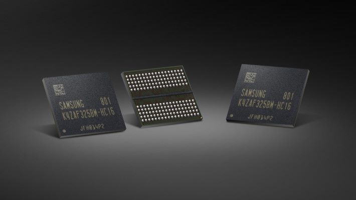 Samsung 、  SK Hynix 和 Micron 宣布了投產 GDDR6 記憶體顆粒，很大機會應用在今年推出的顯示卡中。
