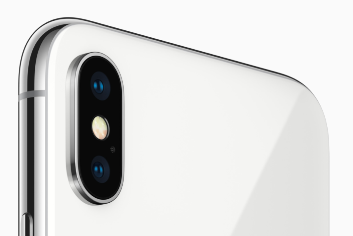 現時的 iPhone X 和 iPhone 8 Plus 為雙鏡頭系統