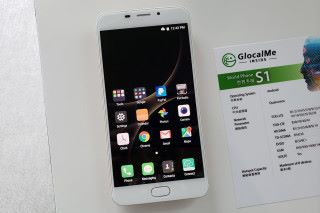 Worldphone S1 具備 5.5 吋屏幕，最多支援 8 個裝置連線。