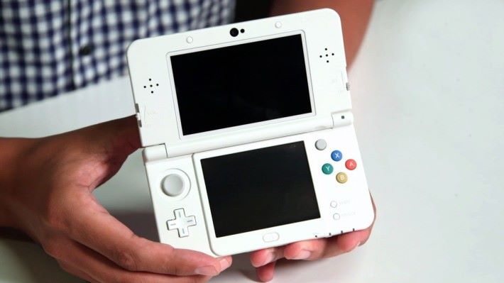 任天堂 3DS 一直有很大獨佔大作支持，令它在手機遊戲當道下，仍有一定的支持。