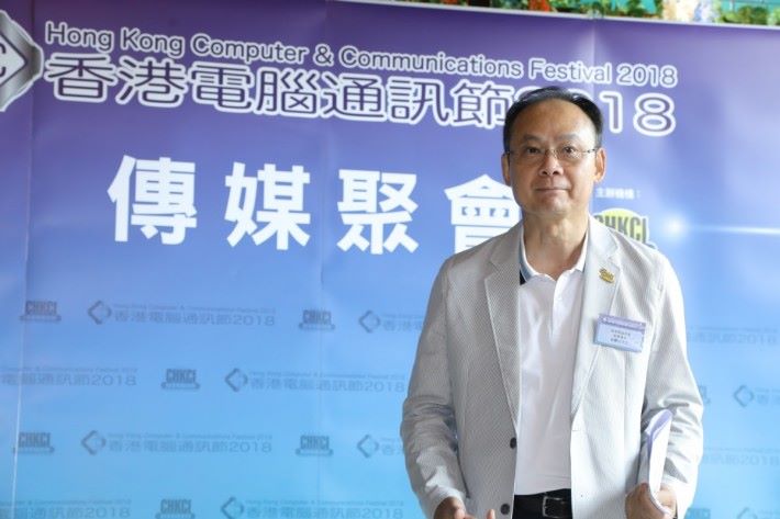 香港電腦商會創會會長張耀成先生表示，期望電競音樂節能帶來協同效應，使今年電腦通訊節的入場人次突破 100 萬人。