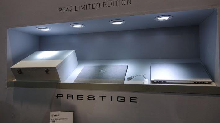 MSI PS42 具備限量版，多了白色 MSI 木盒、皮套和 USB 轉 LAN Adapter，但未知香港會否發售。