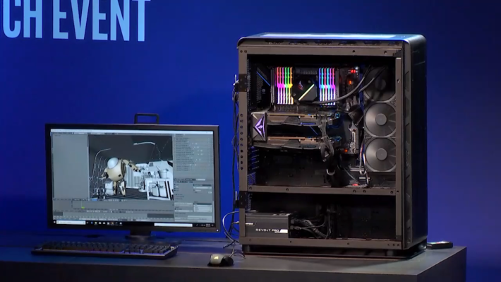 Intel 並沒有在發表會公布 Xeon W-3175X 的實物外觀，這顆 CPU 一直都內藏於這套 ASUS ROG PC。