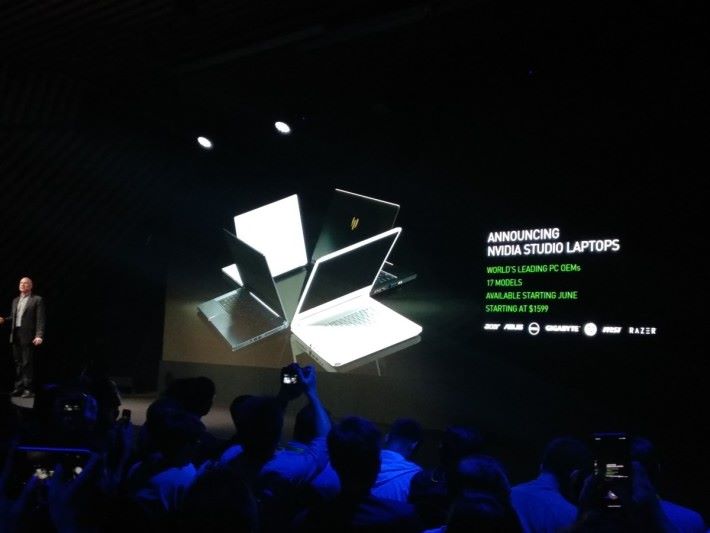 7 間廠商—— Acer 、 ASUS 、 Dell 、 GIGABYTE 、 HP 、 MSI 和 Razer ——將推出 17 款 NVIDIA Studio 筆電