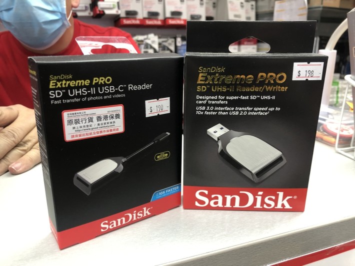 只想讀取 SD 的話， SanDisk 兩款以便攜為先的型號就相對方便。
