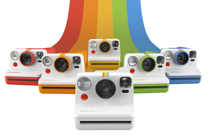 Polaroid Now 總共有七種顏色，其中紅、橙、黃、綠、藍為限量色，是對應Polaroid的彩虹色 logo。