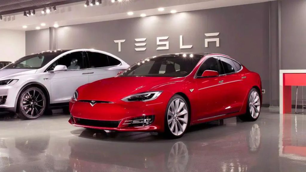 Model S Plaid 將於 2021 年下半年面世。