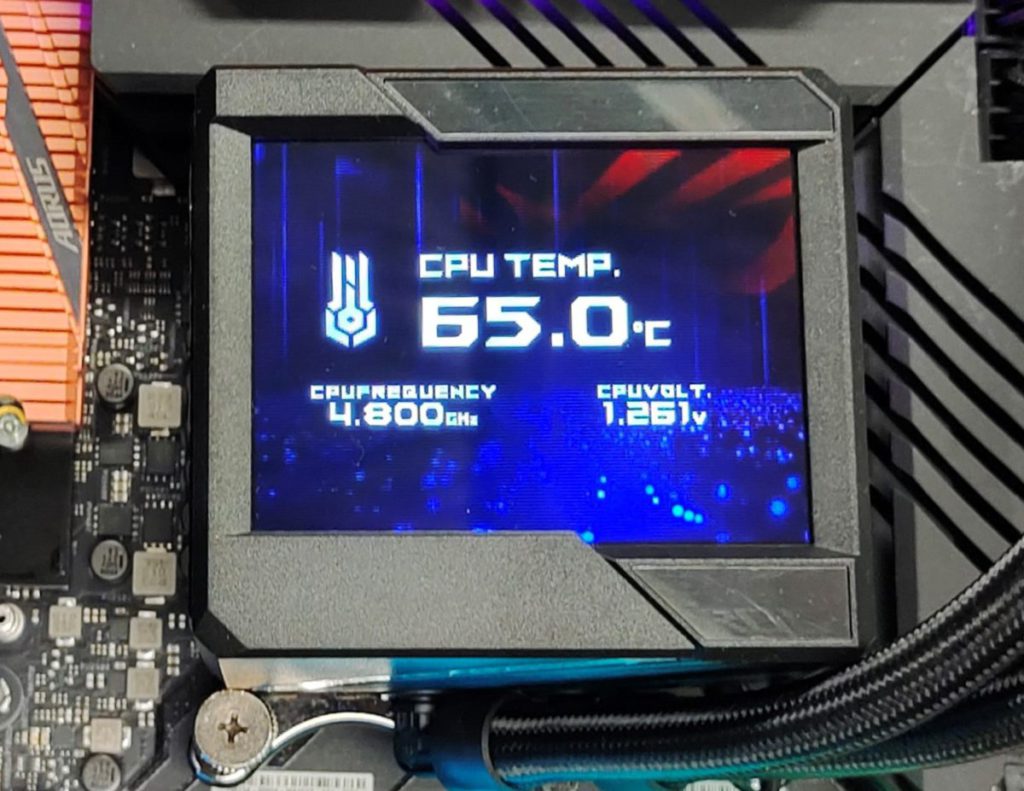 以 Core i9-11900K 跑《 Cinebench R23 》Multi-Core CPU 測試，工作溫度在 65 度可接受水平。